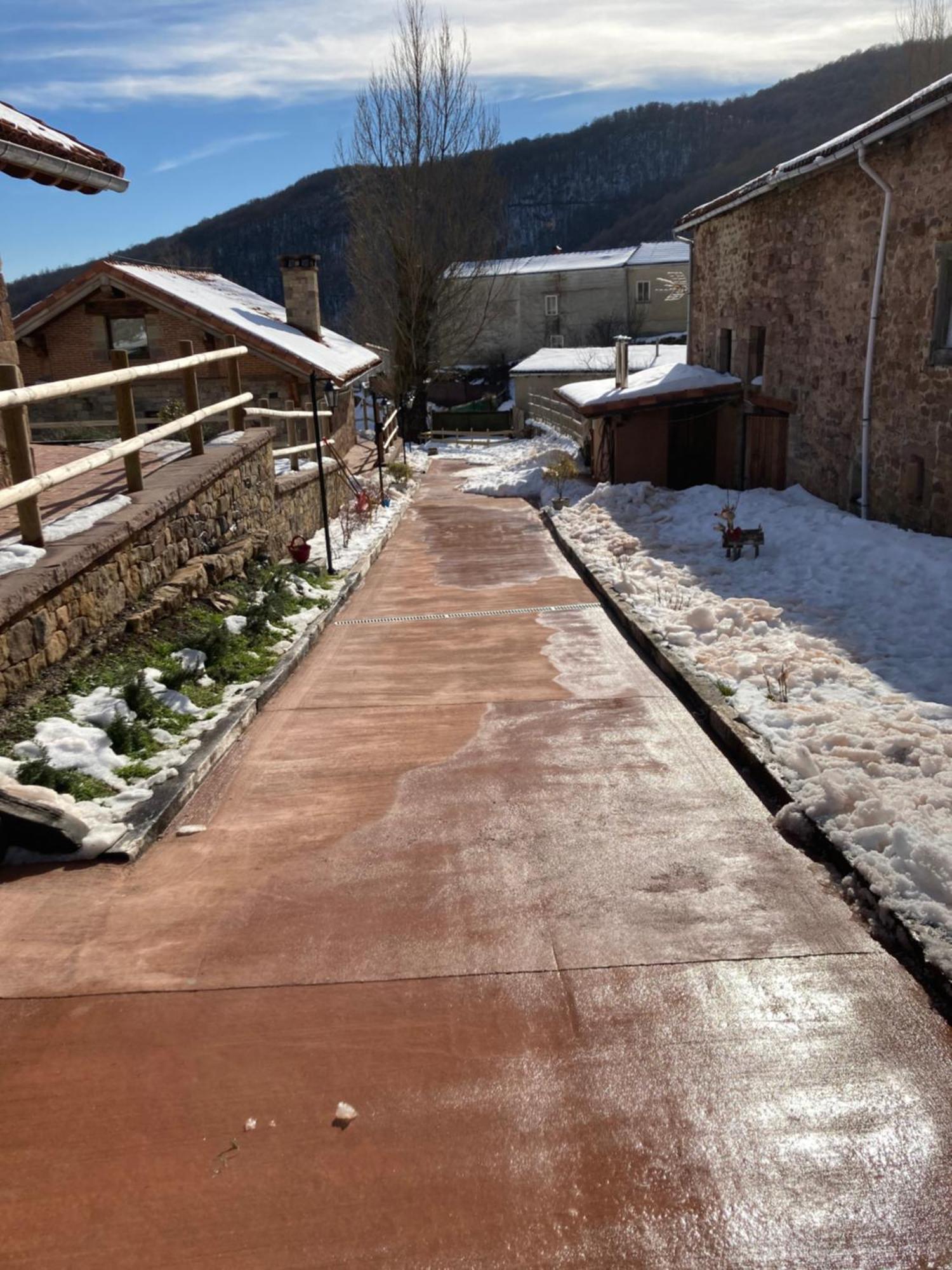 Los Chozos de la Braña Branosera Exterior foto